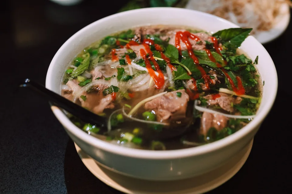 Xếp đơn lên xe giao